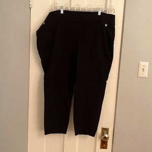 Maurices Black Crop Pull-on Pants - size 24